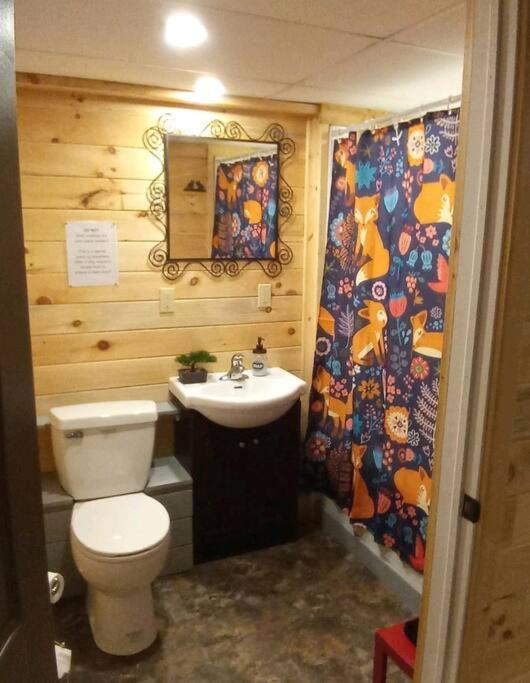 Family Friendly Cottage ☆Walking Distance To Beach Lions Head Exterior photo