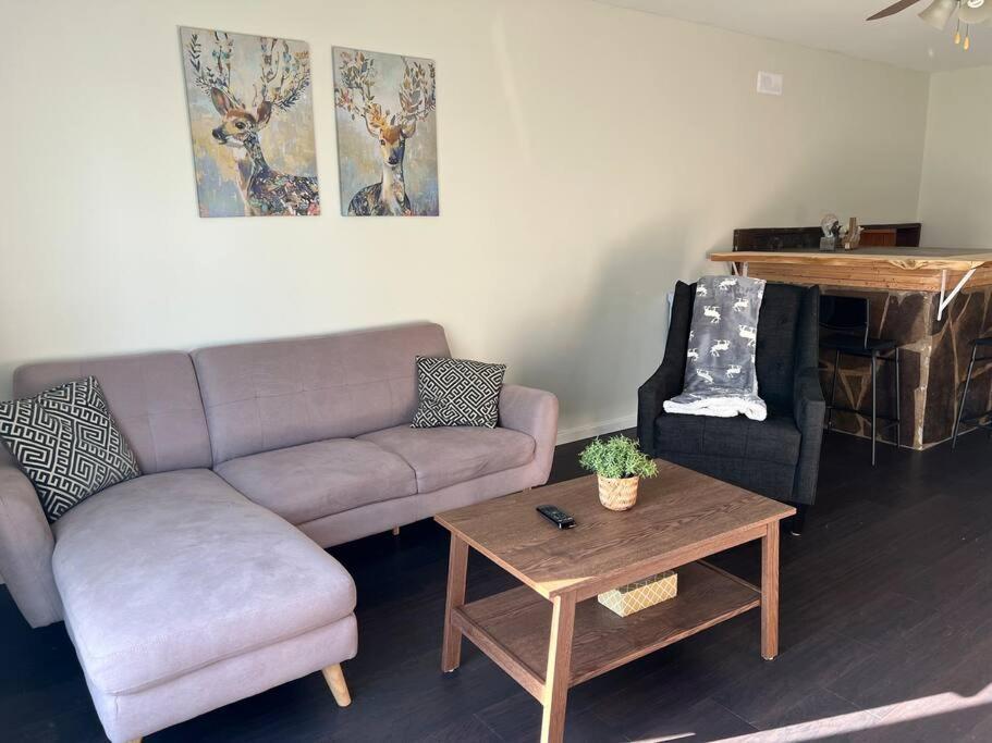 Family Friendly Cottage ☆Walking Distance To Beach Lions Head Exterior photo